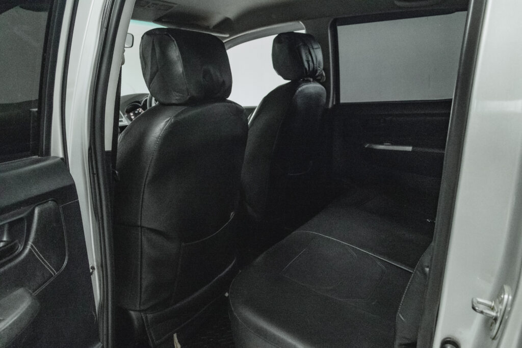 Duty Free 2013 Toyota Hilux