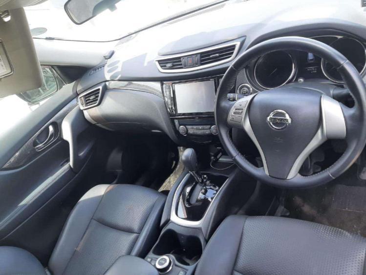 Duty Free 2015 Nissan X-Trail