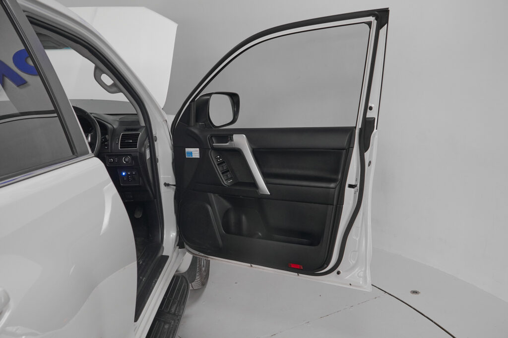 Duty Free 2020 Toyota Landcruiser Prado TXL