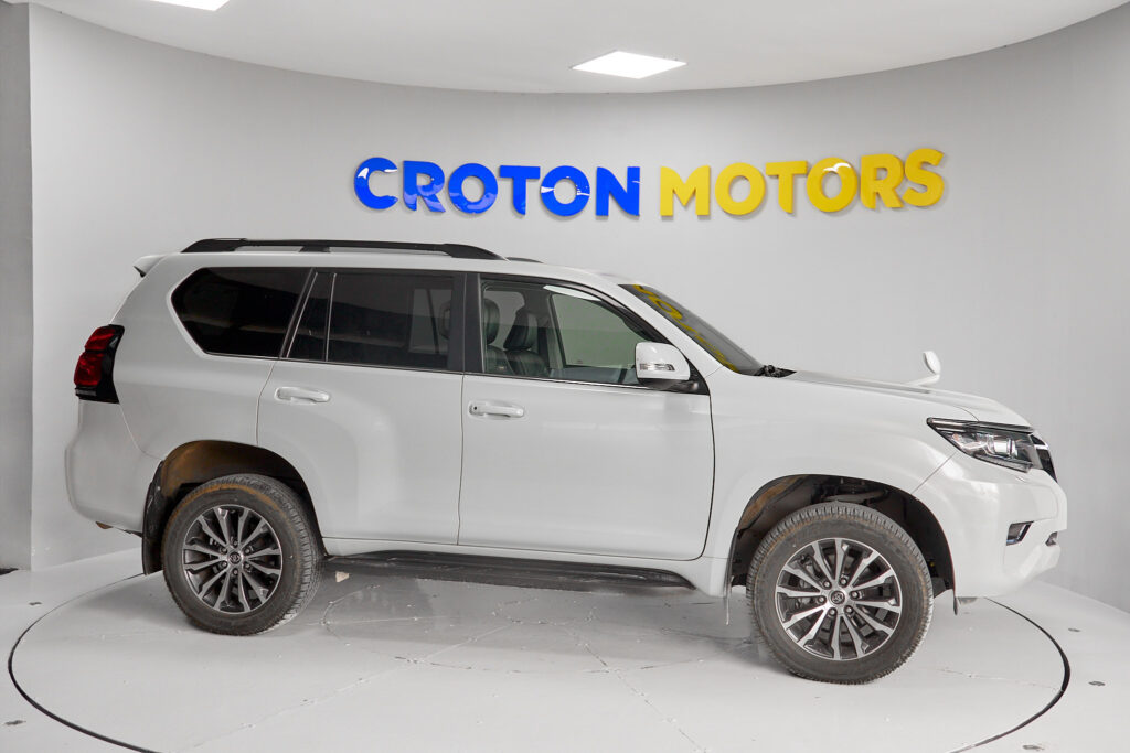 Duty Free 2020 Toyota Landcruiser Prado TXL