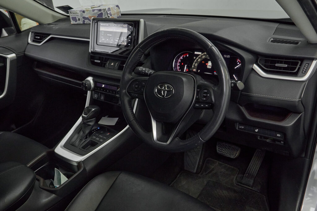 Duty Free 2019 Toyota Rav-4