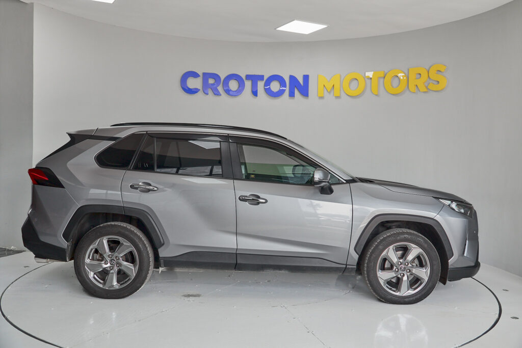 Duty Free 2019 Toyota Rav-4