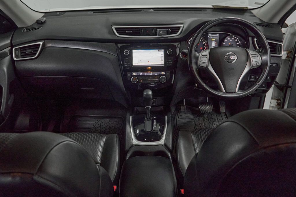 Duty Free 2017 Nissan X-Trail