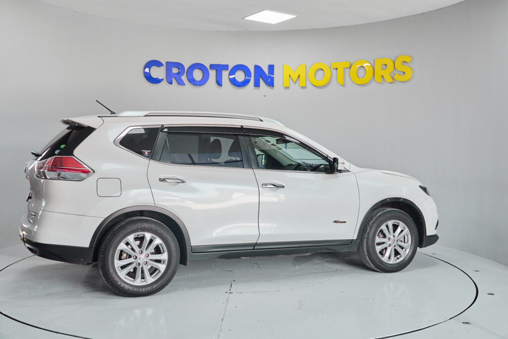 Duty Free 2017 Nissan X-Trail