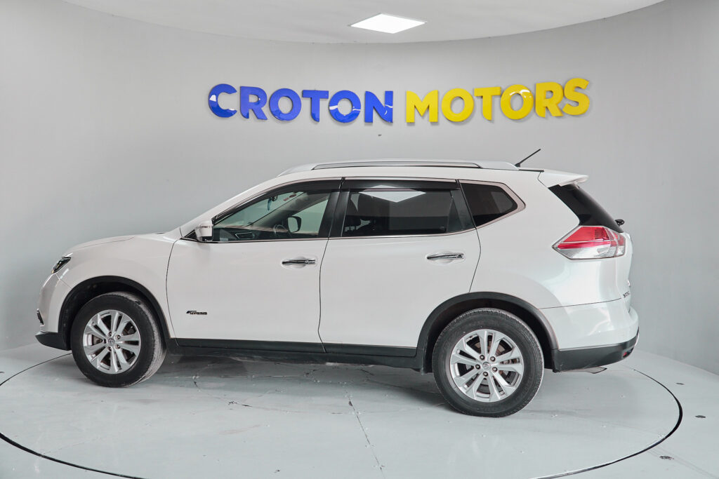 Duty Free 2017 Nissan X-Trail