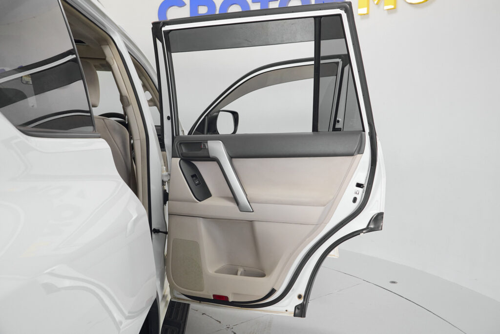 Duty Free 2018 Toyota Prado