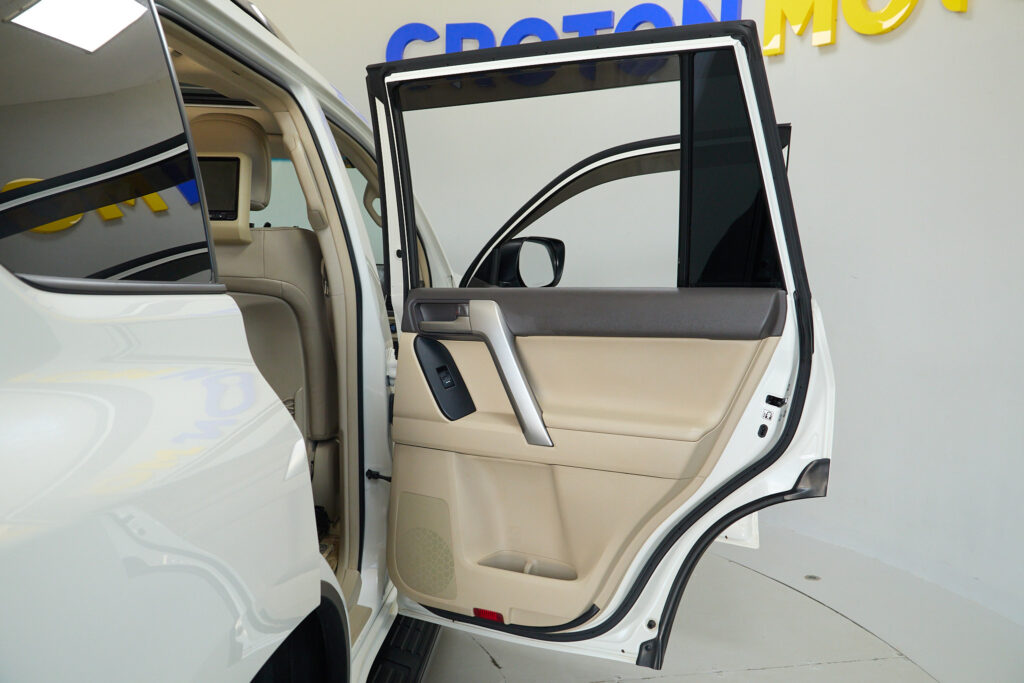 Duty Free 2022 Toyota Prado TX