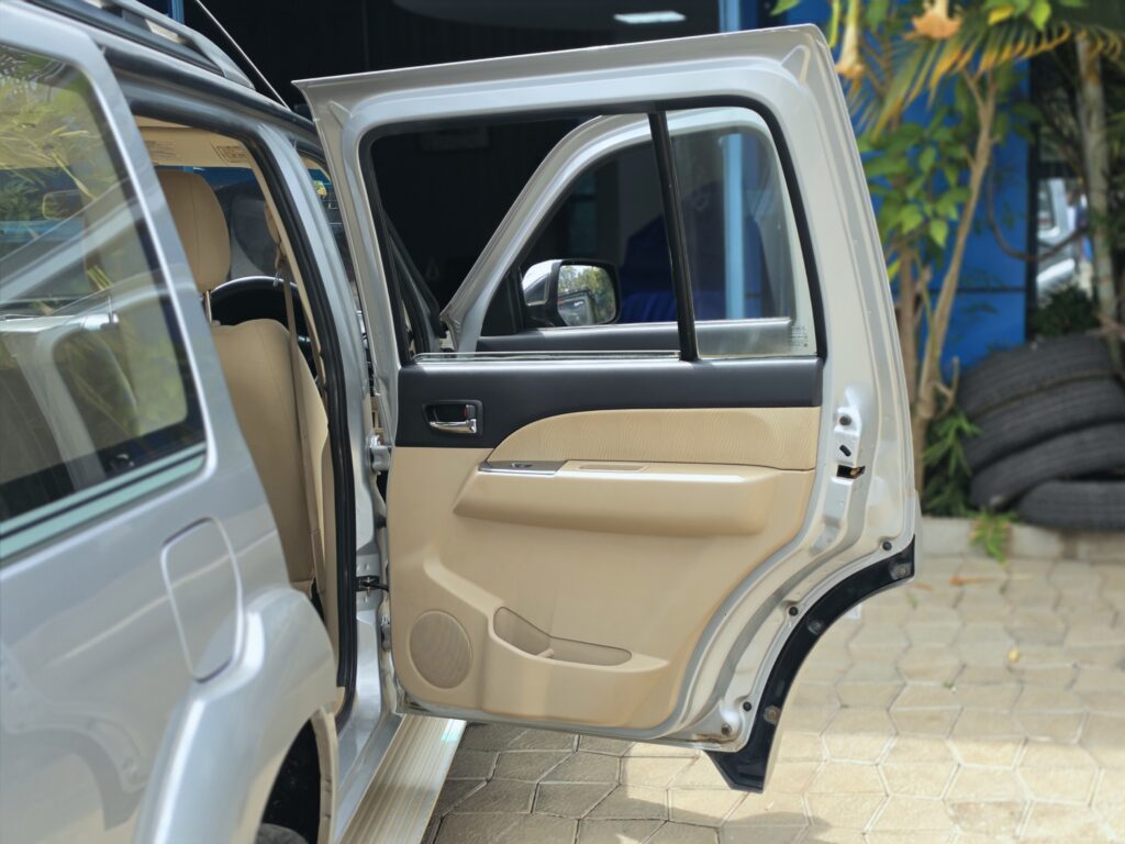 Duty Free 2012 Ford Everest